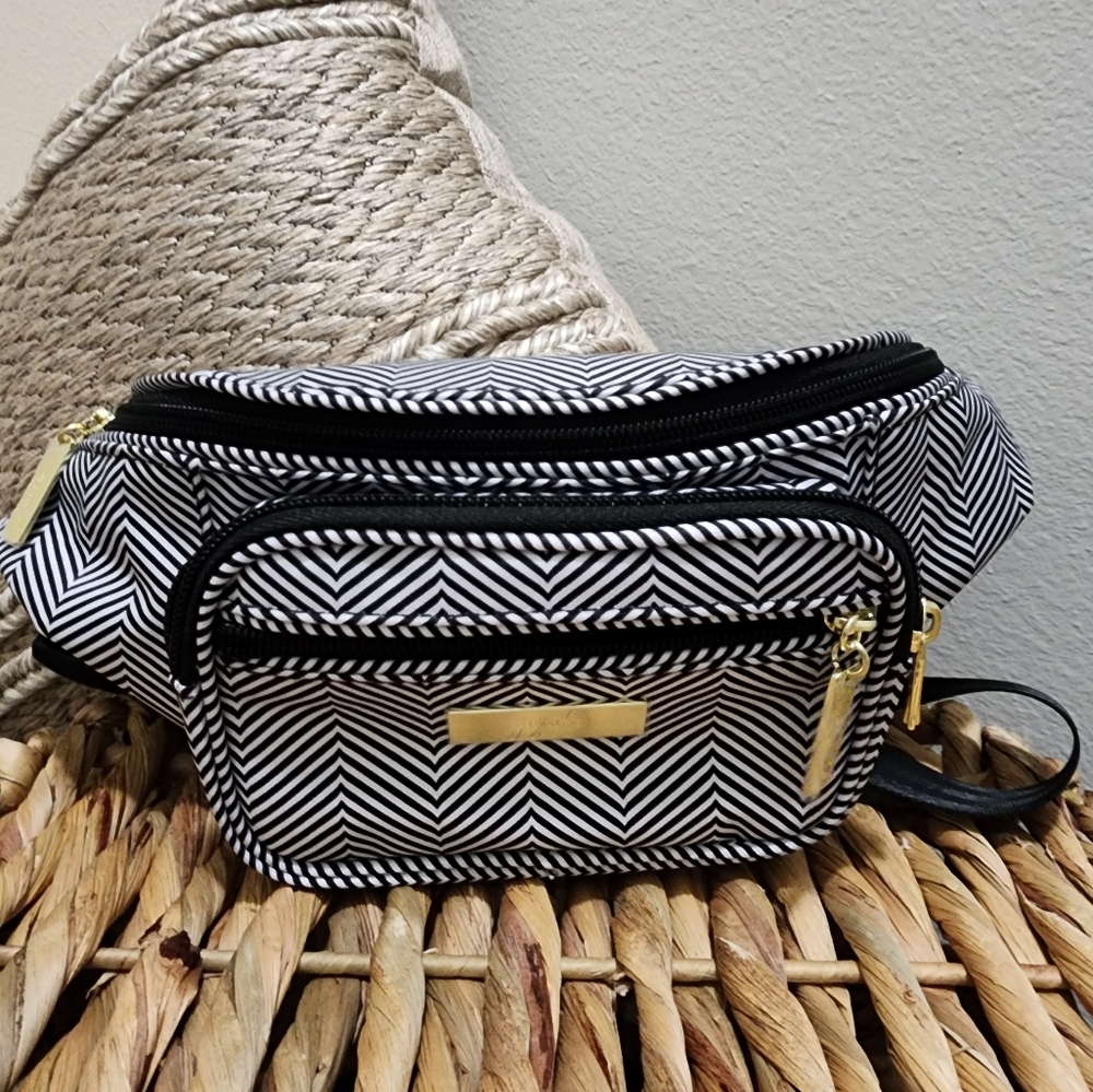 Jujube Fanny Pack